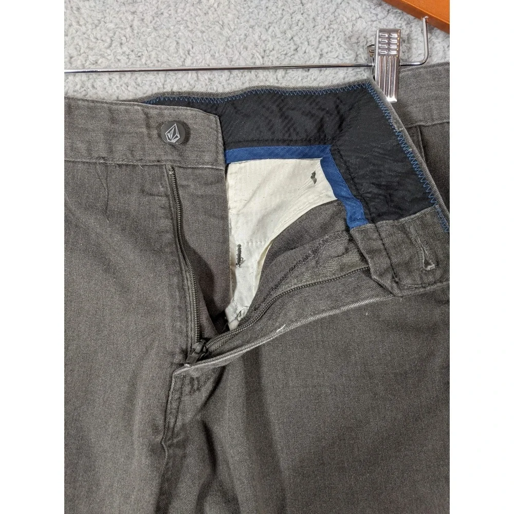 Volcom VMonty Chino Shorts Mens 32 Gray Flat Front Pockets Golf Skater Casual